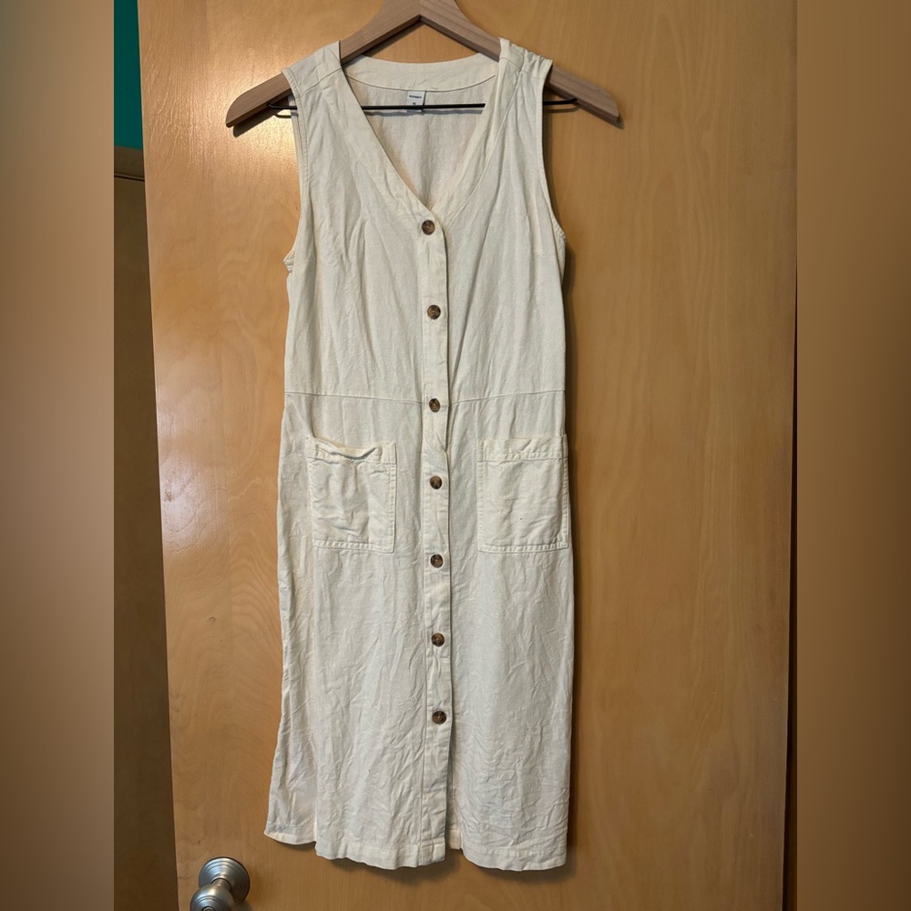Old Navy Sleeveless White Button-Down Dress size XS